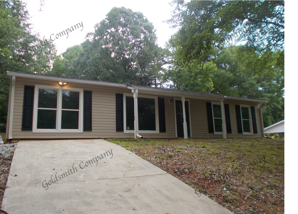 403 Idlewild Ave in Greenville, SC - Building Photo