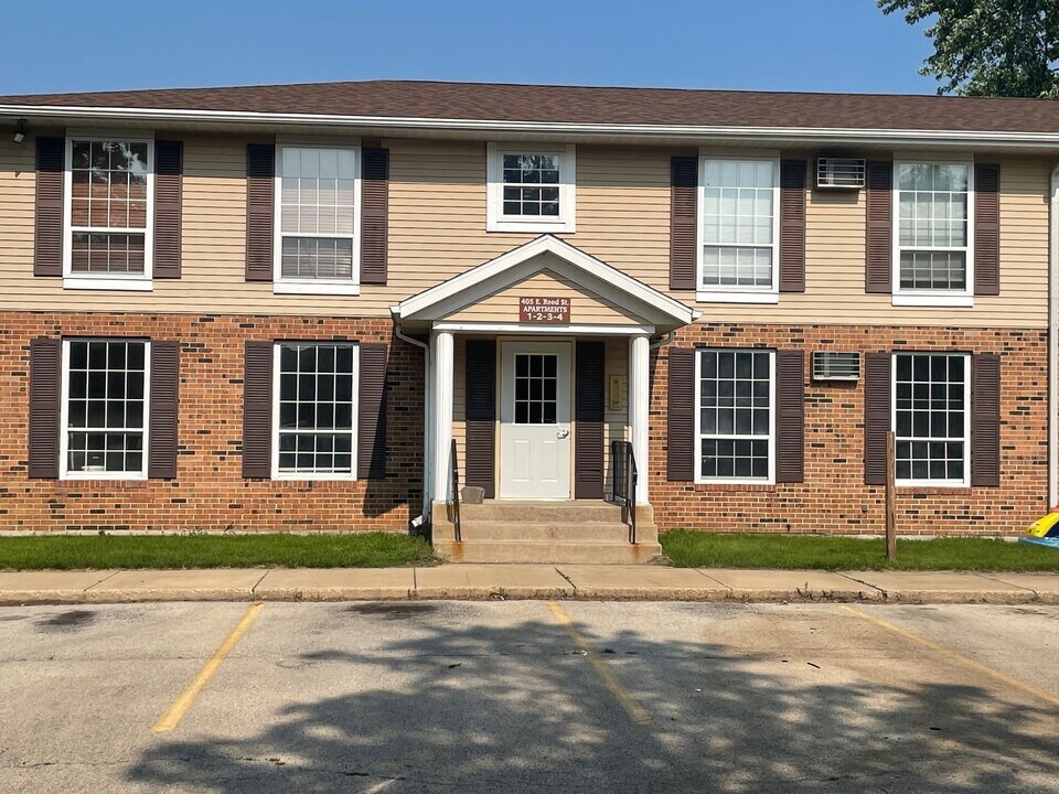 405 E Reed St-Unit -4 in Braidwood, IL - Building Photo
