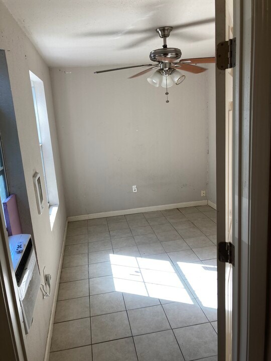 717 Southern St in Corpus Christi, TX - Building Photo