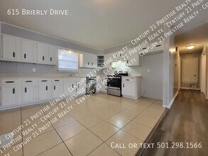 615 Brierly Dr in Sherwood, AR - Building Photo - Building Photo