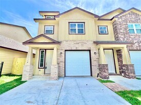 5602 Hirondel in Houston, TX - Building Photo