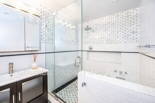 1219 Q St NW in Washington, DC - Building Photo