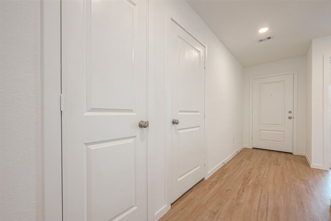property at 3106 Elm Br Dr