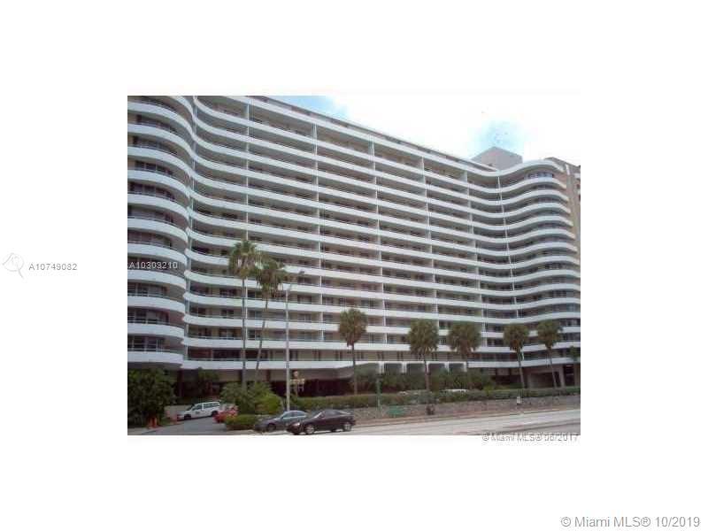 5555 Collins Ave, Unit 10F in Miami, FL - Building Photo