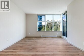 9232 University Crescent in Burnaby, BC - Building Photo - Building Photo
