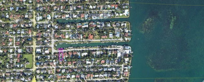 1082 NE 89th St in Miami, FL - Building Photo - Building Photo