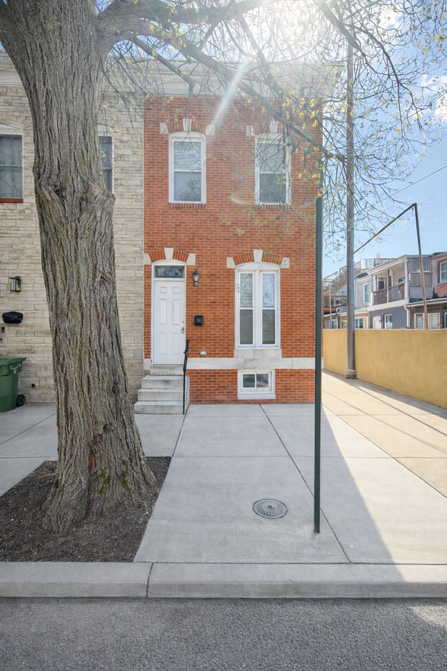 property at 3201 E Fairmount Ave