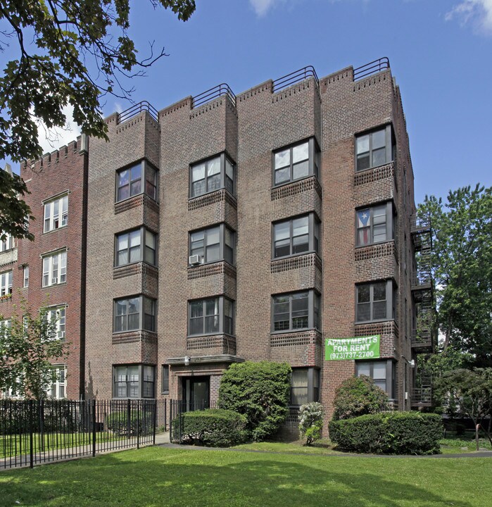 Munn-Chestnut Apartment in East Orange, NJ - Building Photo