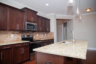 1433 Clearwater Dr NE in Cullman, AL - Building Photo - Building Photo