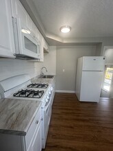 21051 Nicholas Ave in Euclid, OH - Building Photo - Building Photo