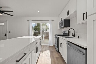 6414 Cleo St in San Diego, CA - Building Photo - Building Photo