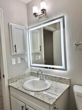 Waterford Apartments in Tulsa, OK - Building Photo - Building Photo
