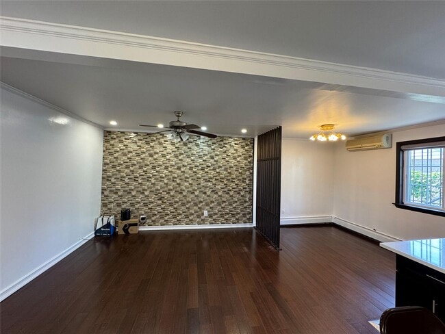 property at 162-33 76th Rd
