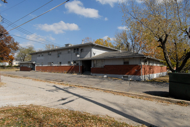 Woodhull Apartments in Topeka, KS - Building Photo - Building Photo