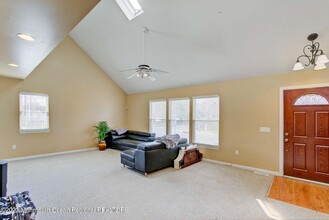 513 Harding Ave in Toms River, NJ - Foto de edificio - Building Photo