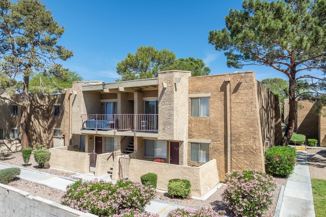 Casa De Alicia Apartments in Boulder City, NV - Foto de edificio - Building Photo