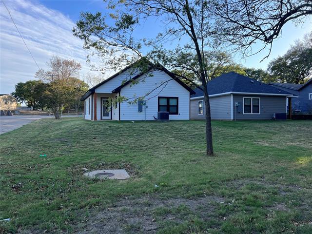 property at 735 E Gandy St