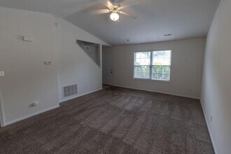 3300 E St Charles Rd in Columbia, MO - Building Photo - Building Photo