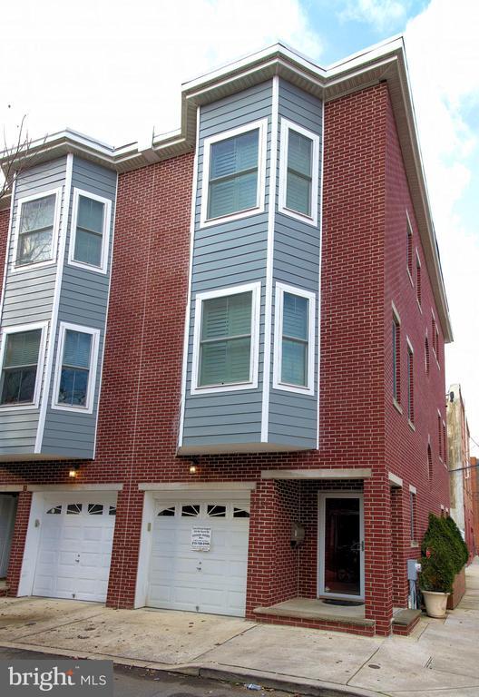 property at 1000 Dorrance St