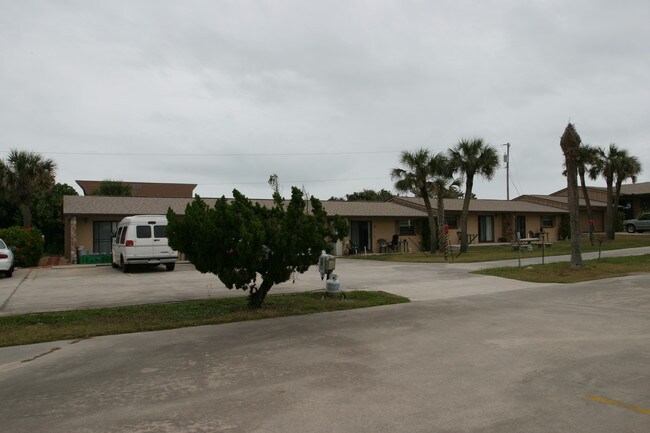 Tranquility Beach Resort - Vacation Rentals in Melbourne Beach, FL - Building Photo - Building Photo