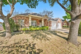 1319 Lakeridge Ln in Irving, TX - Building Photo - Building Photo