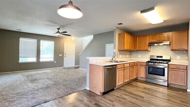 13905 Briarcreek Loop in Manor, TX - Building Photo - Building Photo