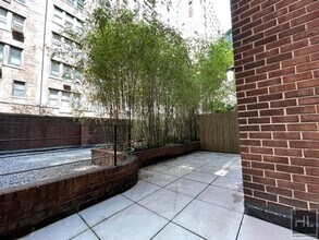 EAST 56 STREET in New York, NY - Building Photo - Building Photo