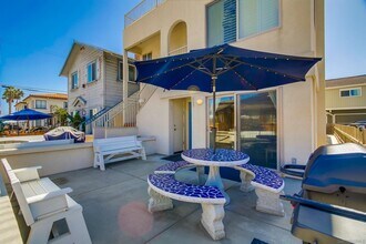 803 El Carmel Pl in San Diego, CA - Building Photo - Building Photo