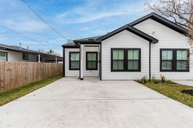 property at 4661 Clover St