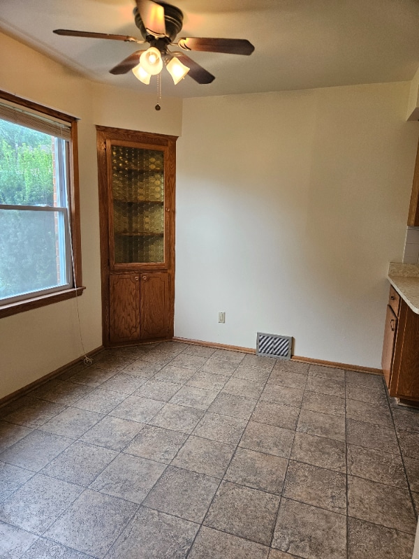 12106 W Bluemound Rd in Wauwatosa, WI - Building Photo - Building Photo