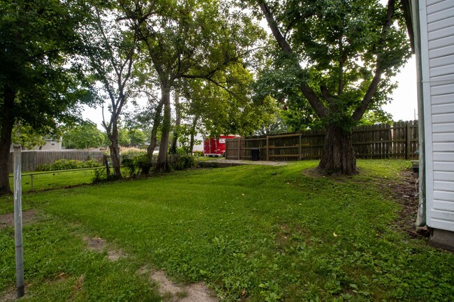 703 Hickman Ave in Columbia, MO - Building Photo - Building Photo