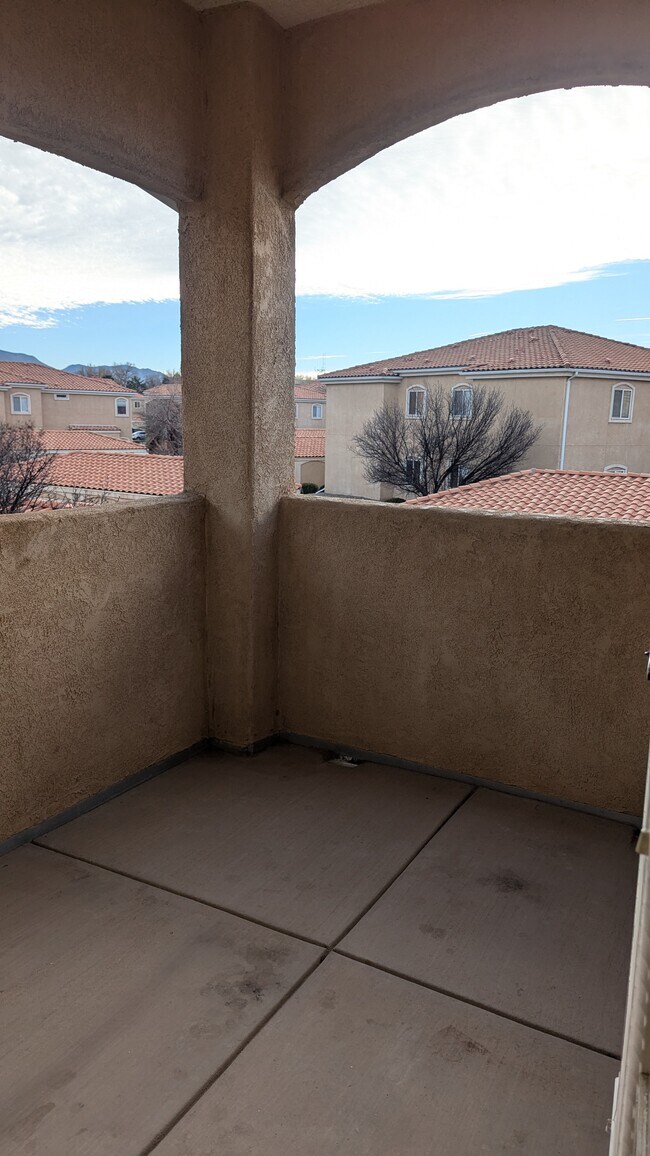 6800 Vista Del Norte Dr NE in Albuquerque, NM - Building Photo - Building Photo