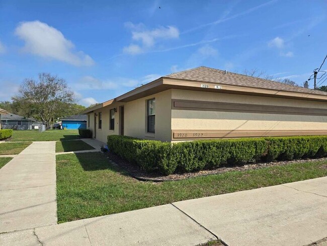 property at 3922 Spoonbill Ct