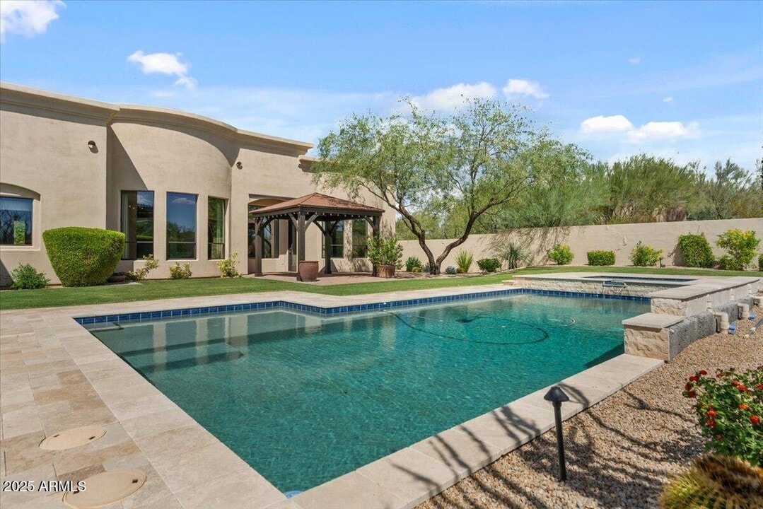 37093 N Winding Wash Trail in Carefree, AZ - Building Photo