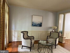 13909 Willow Tree Dr in Rockville, MD - Building Photo - Building Photo