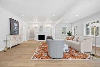 2 Wynmor Rd in Scarsdale, NY - Building Photo - Building Photo