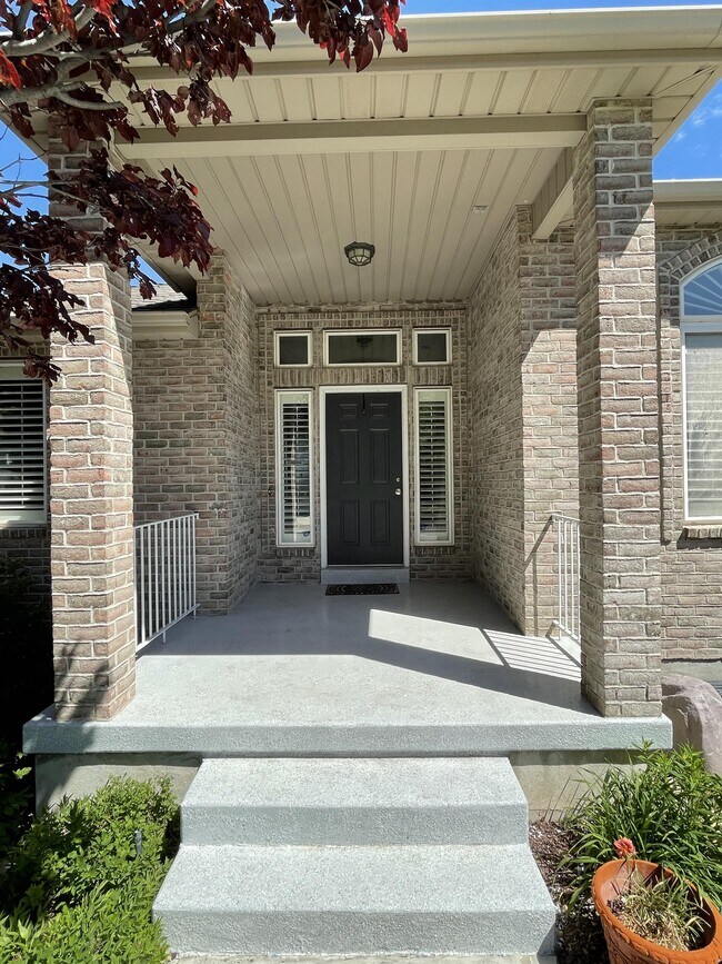 561 Rocky Knoll Ln in Draper, UT - Building Photo - Building Photo