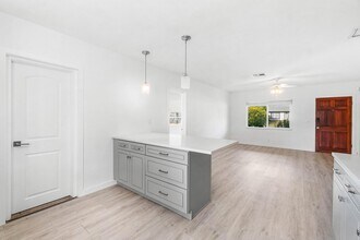 5068 Sunrise Blvd in Delray Beach, FL - Building Photo - Building Photo