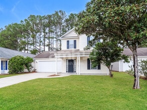56 Sandy Pointe Dr in Bluffton, SC - Foto de edificio - Building Photo