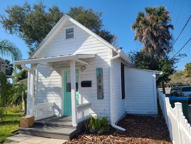 108 Rush St in New Smyrna Beach, FL - Building Photo - Building Photo
