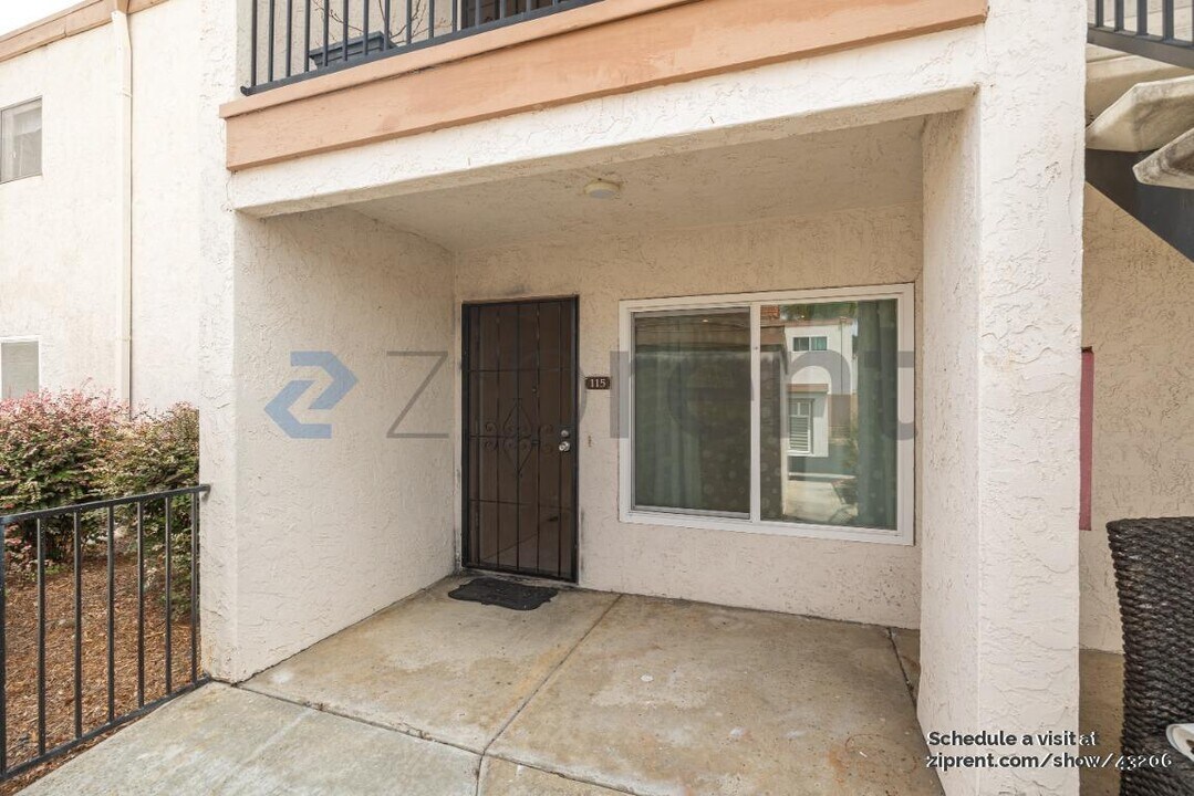 115 Candice Pl in Vista, CA - Building Photo