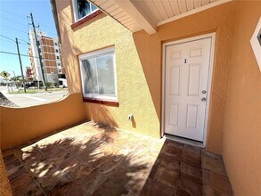 13047 Gulf Ln in Madeira Beach, FL - Building Photo - Building Photo