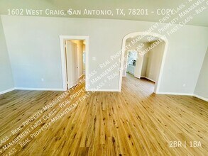 1602 W Craig Pl in San Antonio, TX - Building Photo - Building Photo