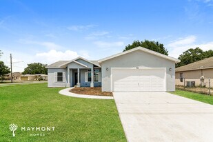 701 Pelican Ct in Poinciana, FL - Building Photo