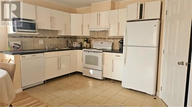 1805 Northway Ave in Windsor, ON - Building Photo - Building Photo