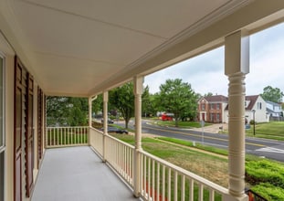 1303 Fairlakes Pl in Bowie, MD - Building Photo - Building Photo
