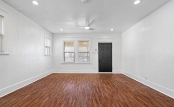 719 S Montreal Ave in Dallas, TX - Building Photo - Building Photo