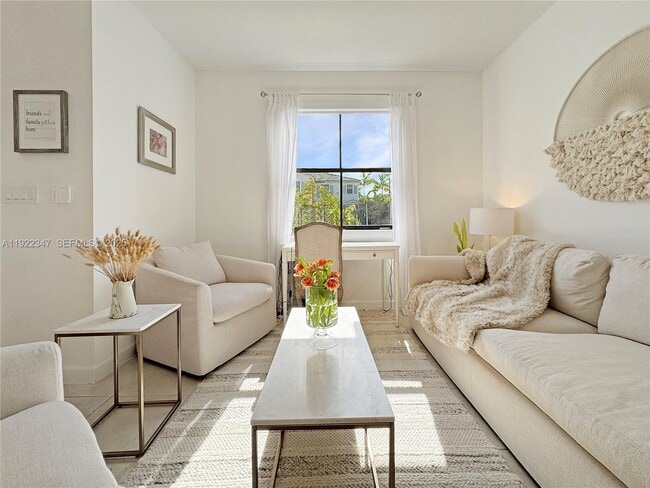 14813 SW 183rd Terrace in Quail Heights, FL - Building Photo - Building Photo