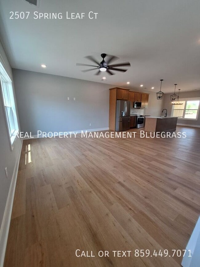 2507 Spring Leaf Ct in Lexington, KY - Foto de edificio - Building Photo