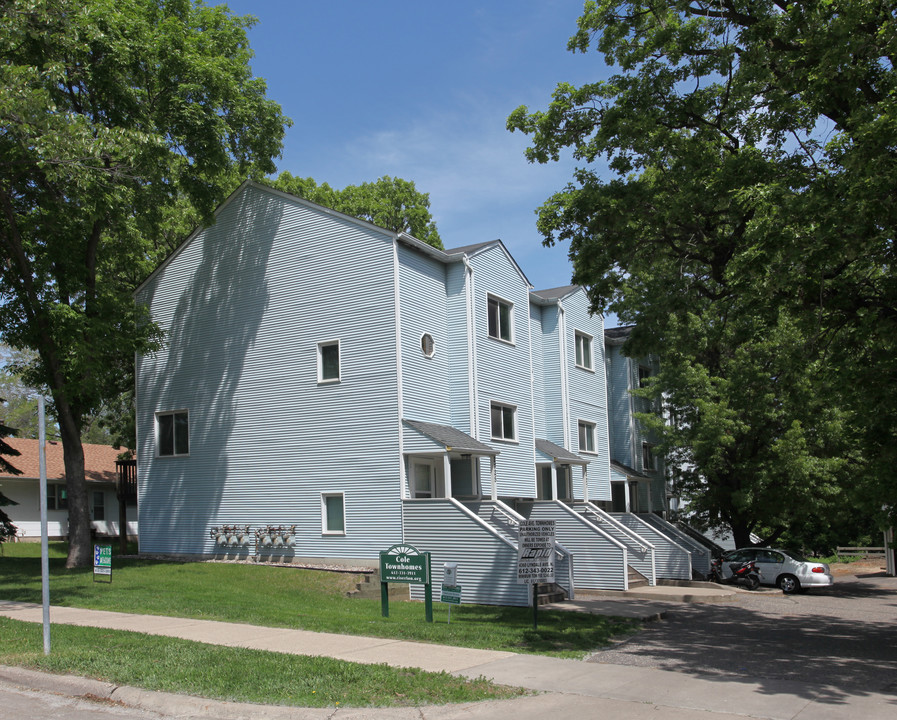 Cole Townhomes Co-op in Minneapolis, MN - Building Photo